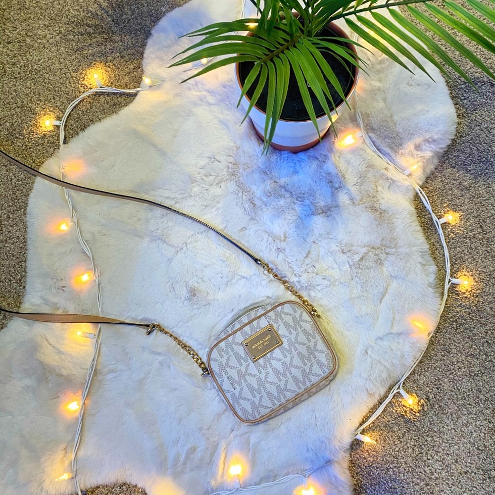 Michael Kors small crossbody purse